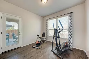 136 Finley St, Hutto, TX 78634 - Photo 32