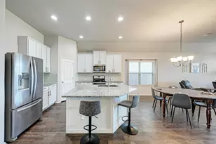 136 Finley St, Hutto, TX 78634 - Photo 8