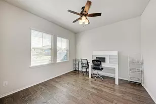 136 Finley St, Hutto, TX 78634 - Photo 6