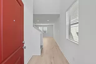 105 Green Berets Bnd, Jarrell, TX 76537 - Photo 4