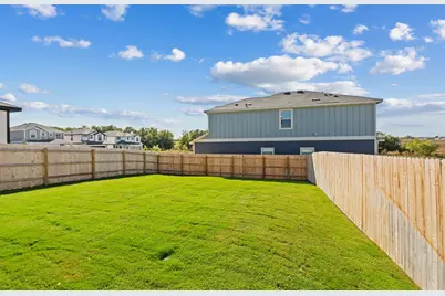 105 Green Berets Bend, Jarrell, TX 76537 - Photo 22