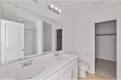 105 Green Berets Bend, Jarrell, TX 76537 - Photo 14