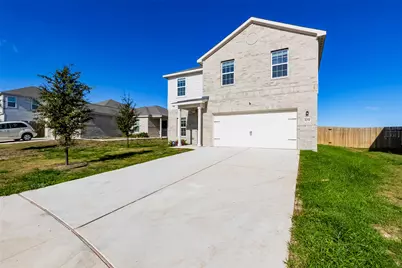 109 Riverdale Drive, Jarrell, TX 76537 - Photo 2