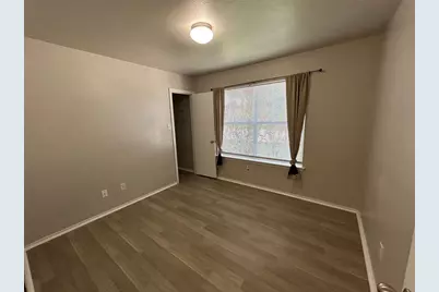 2101 Whistling Way, Taylor, TX 76574 - Photo 20