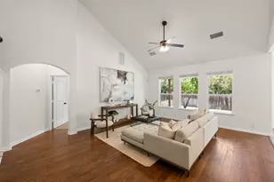 608 Royal Burgess Dr, Round Rock, TX 78664 - Photo 4