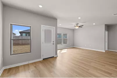 13621 Gray Landing Drive, Elgin, TX 78621 - Photo 12