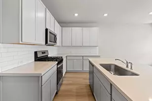 13621 Gray Landing Dr, Elgin, TX 78621 - Photo 10