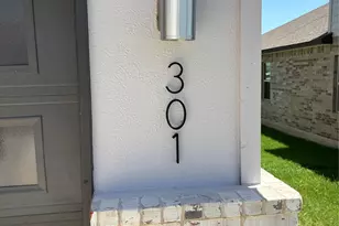 301 Tarkus Path Path, Georgetown, TX 78633 - Photo 4