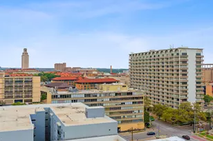 313 W 17th St, Austin, TX 78701 - Photo 26