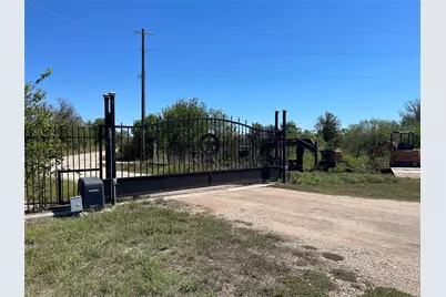 12212 Ballerstedt Road, Elgin, TX 78621 - Photo 2
