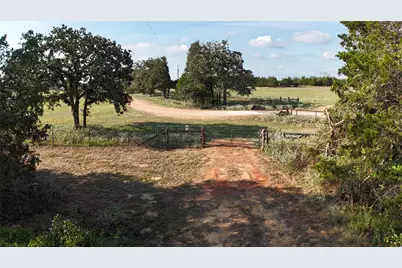 000 Charles Burnes Lane, Rosanky, TX 78953 - Photo 12