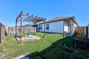 225 Unforgiven Ln, Jarrell, TX 76537 - Photo 28