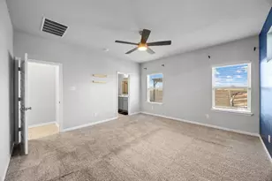 225 Unforgiven Ln, Jarrell, TX 76537 - Photo 16