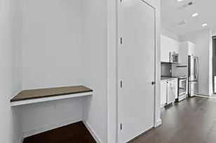 800 Embassy Dr, Austin, TX 78702 - Photo 16