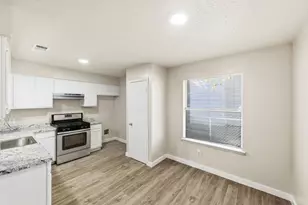 2204 Donahue Ln, Austin, TX 78744 - Photo 2