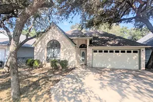 1810 Ramona Cir, San Marcos, TX 78666 - Photo 2
