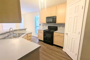 1810 Ramona Cir, San Marcos, TX 78666 - Photo 10