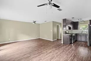 1422 Yorkshire Dr, Austin, TX 78723 - Photo 8