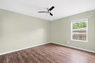 1422 Yorkshire Dr, Austin, TX 78723 - Photo 20