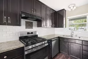 1422 Yorkshire Dr, Austin, TX 78723 - Photo 10