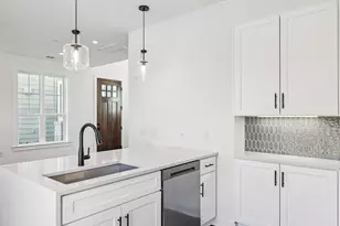 2414 Drew Ln, Austin, TX 78748 - Photo 14