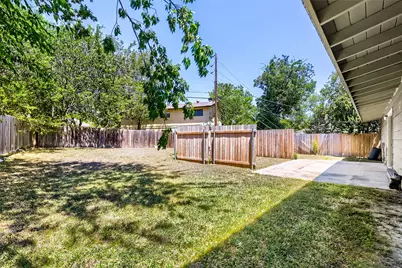8518 Brookfield Drive, Austin, TX 78758 - Photo 28