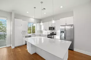 1801 E 2nd St, Austin, TX 78702 - Photo 2