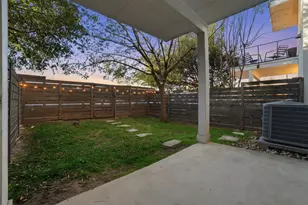 1801 E 2nd St, Austin, TX 78702 - Photo 28