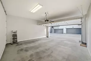 1801 E 2nd St, Austin, TX 78702 - Photo 30