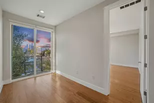 1801 E 2nd St, Austin, TX 78702 - Photo 16