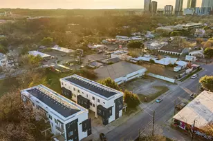 1801 E 2nd St, Austin, TX 78702 - Photo 32