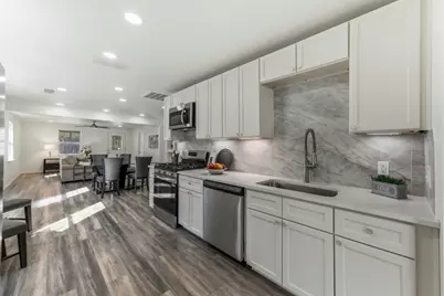 7309 Blessing Avenue, Austin, TX 78752 - Photo 8