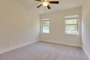 619 Parkline Dr, Georgetown, TX 78626 - Photo 32