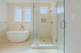 25829 Case Ln, Spicewood, TX 78669 - Photo 24