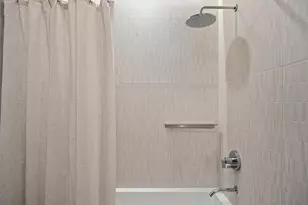 610 Davis St, Austin, TX 78701 - Photo 12