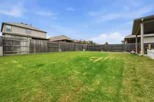 210 Purple Heart Dr, Buda, TX 78610 - Photo 32