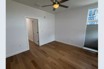 2002 E 7th Street #209, Austin, TX 78702 - Photo 8
