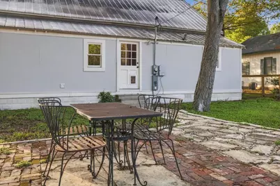 503 Wilkes Street, Smithville, TX 78957 - Photo 30
