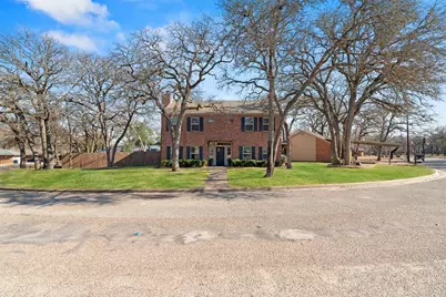 712 Enfield Drive, Rockdale, TX 76567 - Photo 4