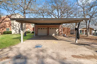 712 Enfield Drive, Rockdale, TX 76567 - Photo 8