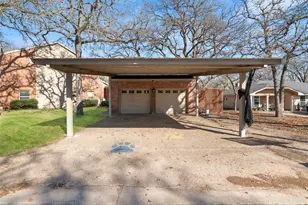 712 Enfield Dr, Rockdale, TX 76567 - Photo 8