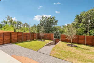 5610 Hudson St, Austin, TX 78721 - Photo 30