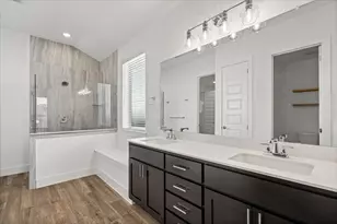 9704 Boathouse Dr, Austin, TX 78744 - Photo 10