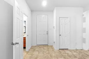 13821 Virtue St, Manor, TX 78653 - Photo 6