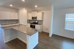 239 Barcelona, Kyle, TX 78640 - Photo 2