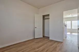 129 Honey Bee Rd, Jarrell, TX 76537 - Photo 10