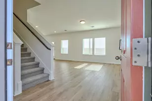 129 Honey Bee Rd, Jarrell, TX 76537 - Photo 4