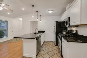 3207 Eanes Cir, Austin, TX 78746 - Photo 6