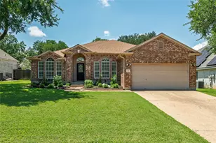 111 Arrowhead Ln, Georgetown, TX 78628 - Photo 1