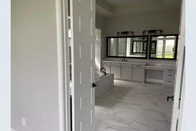 128 Arbolado Loop, Liberty Hill, TX 78642 - Photo 18